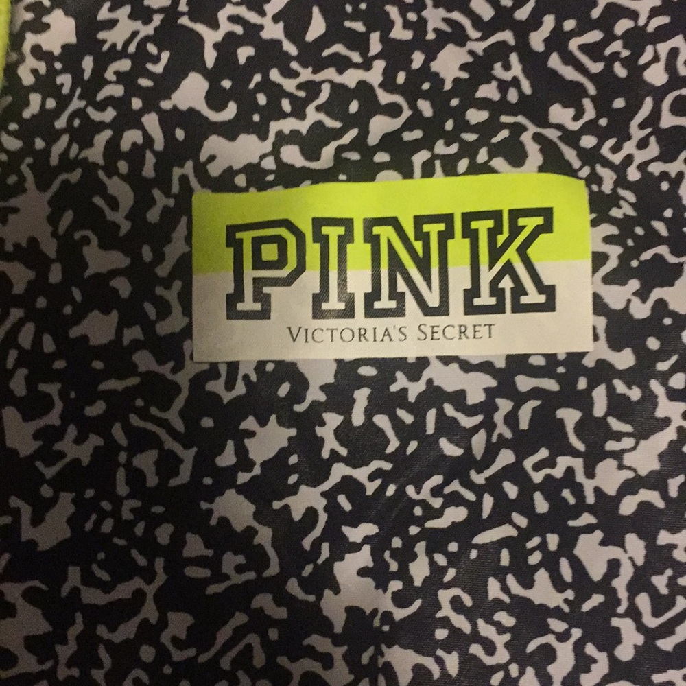VS Pink jacket - Picture 2 of 4